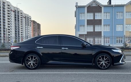 Toyota Camry, 2019 год, 2 800 000 рублей, 3 фотография