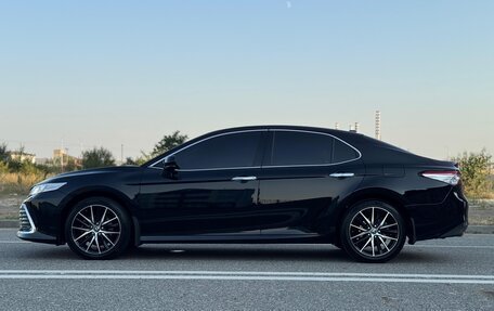 Toyota Camry, 2019 год, 2 800 000 рублей, 4 фотография