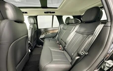 Land Rover Range Rover IV рестайлинг, 2025 год, 20 000 000 рублей, 21 фотография