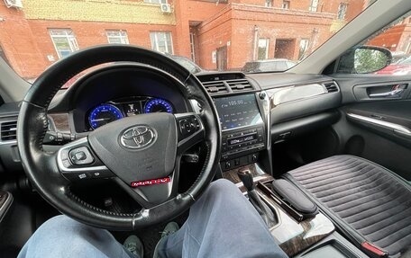 Toyota Camry, 2017 год, 2 550 000 рублей, 8 фотография