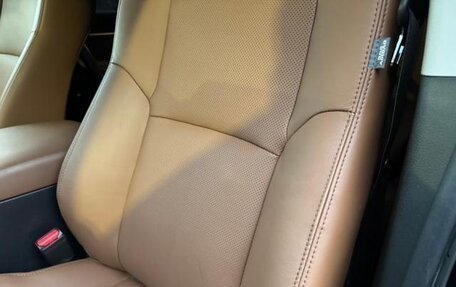 Toyota Land Cruiser Prado 150 рестайлинг 2, 2022 год, 3 150 000 рублей, 19 фотография