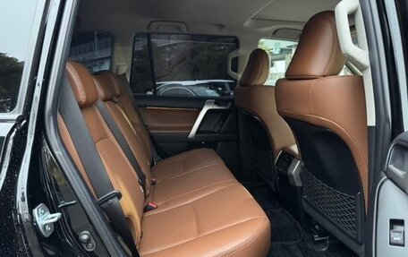 Toyota Land Cruiser Prado 150 рестайлинг 2, 2022 год, 3 150 000 рублей, 21 фотография