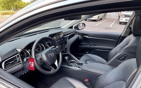 Toyota Camry, 2023 год, 2 349 000 рублей, 9 фотография