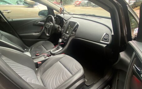 Opel Astra J, 2013 год, 850 000 рублей, 1 фотография