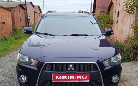 Mitsubishi Outlander III рестайлинг 3, 2012 год, 1 250 000 рублей, 1 фотография