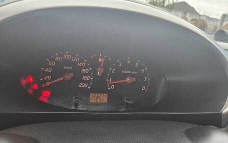 Nissan Micra III, 2004 год, 350 000 рублей, 9 фотография