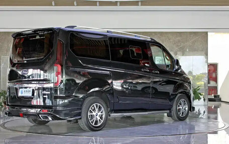 Ford Tourneo Custom I рестайлинг, 2025 год, 4 686 000 рублей, 5 фотография