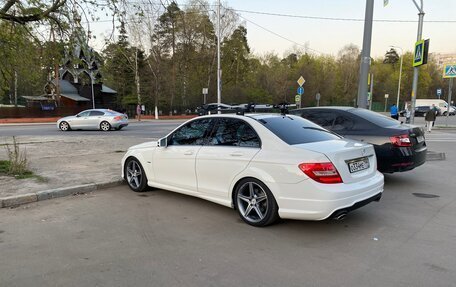 Mercedes-Benz C-Класс, 2011 год, 1 670 000 рублей, 2 фотография