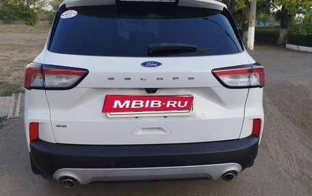 Ford Escape, 2020 год, 1 870 000 рублей, 4 фотография