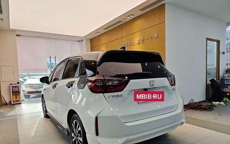 Honda Fit, 2021 год, 1 450 000 рублей, 5 фотография