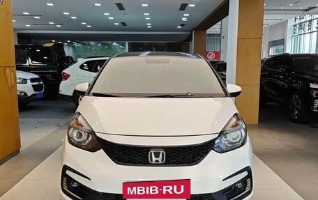 Honda Fit, 2021 год, 1 450 000 рублей, 11 фотография