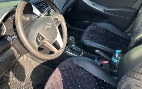Hyundai Solaris II рестайлинг, 2016 год, 1 050 000 рублей, 5 фотография