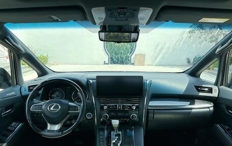Lexus LM I, 2022 год, 12 620 000 рублей, 10 фотография