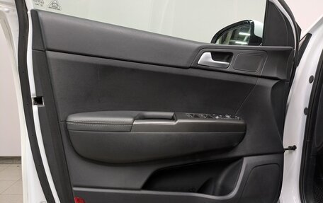 KIA Sportage IV рестайлинг, 2018 год, 2 100 000 рублей, 8 фотография