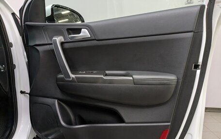 KIA Sportage IV рестайлинг, 2018 год, 2 100 000 рублей, 15 фотография