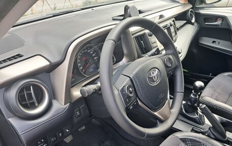 Toyota RAV4, 2013 год, 1 670 000 рублей, 15 фотография