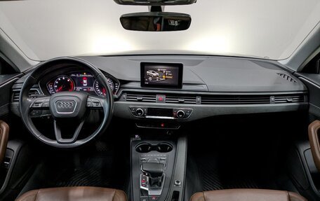 Audi A4, 2019 год, 2 245 000 рублей, 11 фотография