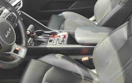 KIA K5, 2022 год, 2 600 000 рублей, 10 фотография