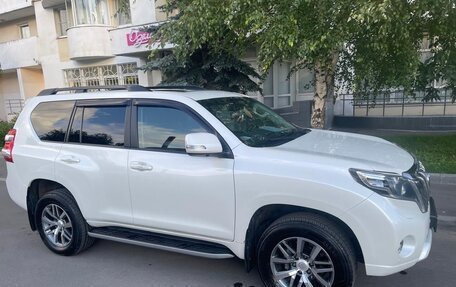 Toyota Land Cruiser Prado 150 рестайлинг 2, 2016 год, 4 250 000 рублей, 4 фотография
