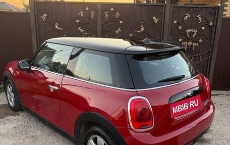 MINI Hatch, 2017 год, 1 490 000 рублей, 2 фотография