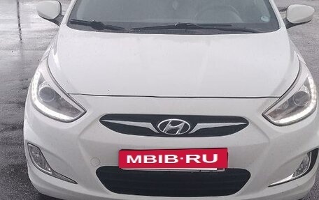 Hyundai Solaris II рестайлинг, 2013 год, 760 000 рублей, 4 фотография