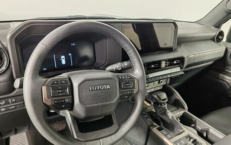 Toyota Land Cruiser Prado, 2024 год, 12 290 000 рублей, 15 фотография