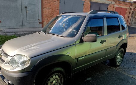 Chevrolet Niva I рестайлинг, 2011 год, 450 000 рублей, 8 фотография