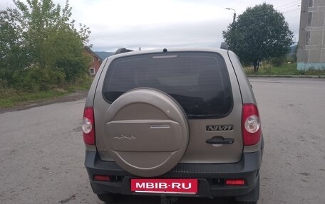 Chevrolet Niva I рестайлинг, 2011 год, 450 000 рублей, 4 фотография