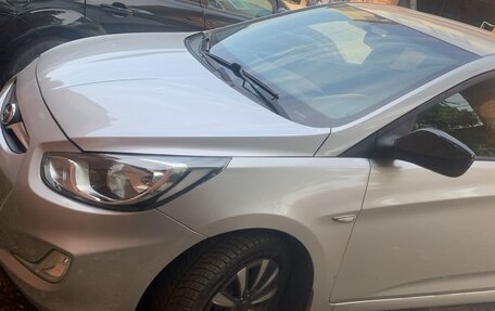 Hyundai Solaris II рестайлинг, 2013 год, 715 000 рублей, 5 фотография