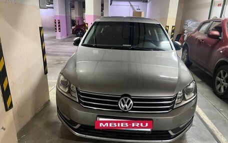 Volkswagen Passat B7, 2012 год, 1 000 000 рублей, 2 фотография