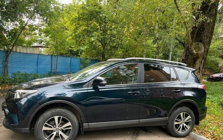 Toyota RAV4, 2019 год, 2 380 000 рублей, 3 фотография