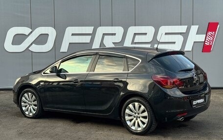 Opel Astra J, 2011 год, 649 000 рублей, 2 фотография