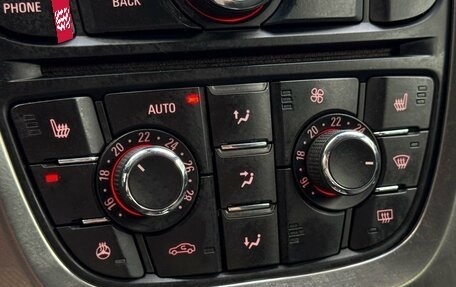 Opel Astra J, 2011 год, 649 000 рублей, 21 фотография