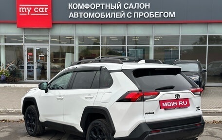 Toyota RAV4, 2019 год, 2 900 000 рублей, 6 фотография
