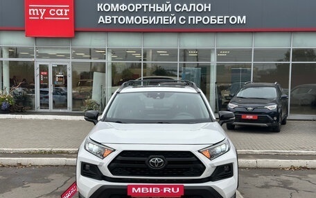 Toyota RAV4, 2019 год, 2 900 000 рублей, 2 фотография