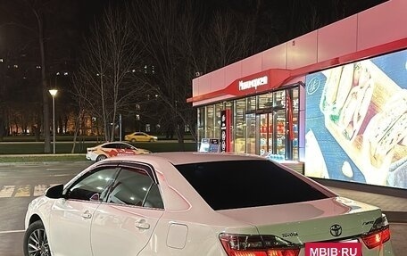 Toyota Camry, 2014 год, 1 900 000 рублей, 2 фотография