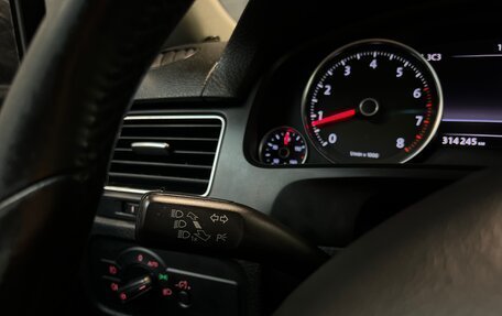 Volkswagen Touareg III, 2010 год, 1 530 000 рублей, 20 фотография
