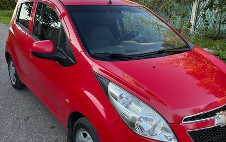 Chevrolet Spark III, 2011 год, 600 000 рублей, 2 фотография