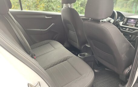 Skoda Rapid II, 2022 год, 1 300 000 рублей, 17 фотография