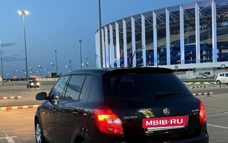 Skoda Fabia II, 2013 год, 790 000 рублей, 2 фотография
