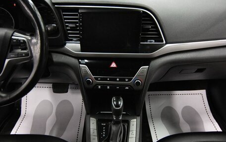 Hyundai Elantra VI рестайлинг, 2017 год, 1 329 000 рублей, 8 фотография