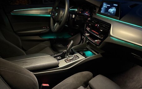 BMW 5 серия, 2018 год, 4 100 000 рублей, 31 фотография