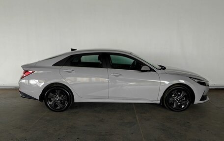 Hyundai Elantra, 2021 год, 1 870 000 рублей, 8 фотография