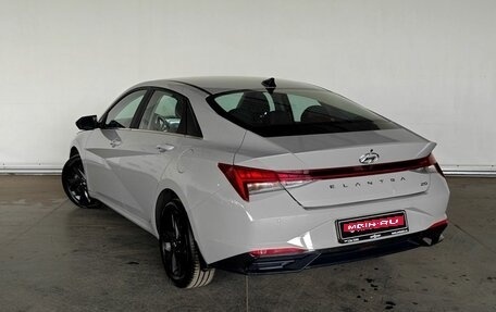 Hyundai Elantra, 2021 год, 1 870 000 рублей, 4 фотография