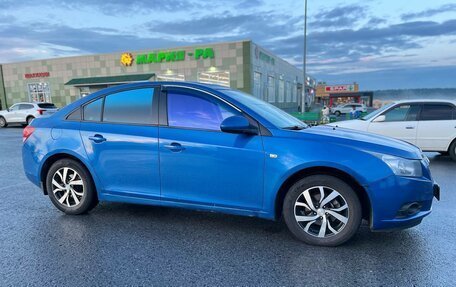Chevrolet Cruze II, 2011 год, 785 000 рублей, 4 фотография
