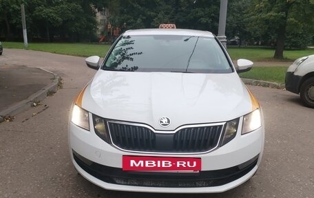 Skoda Octavia, 2019 год, 1 100 000 рублей, 8 фотография