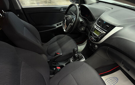 Hyundai Solaris II рестайлинг, 2012 год, 730 000 рублей, 10 фотография