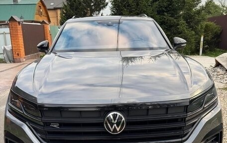 Volkswagen Touareg III, 2022 год, 9 500 000 рублей, 1 фотография