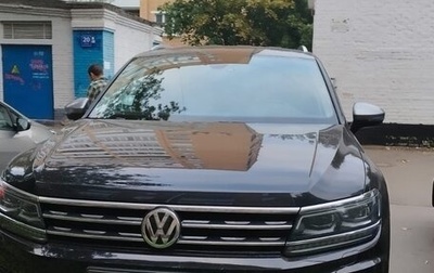 Volkswagen Tiguan II, 2019 год, 2 750 000 рублей, 1 фотография