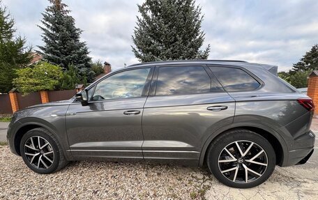 Volkswagen Touareg III, 2022 год, 9 500 000 рублей, 3 фотография